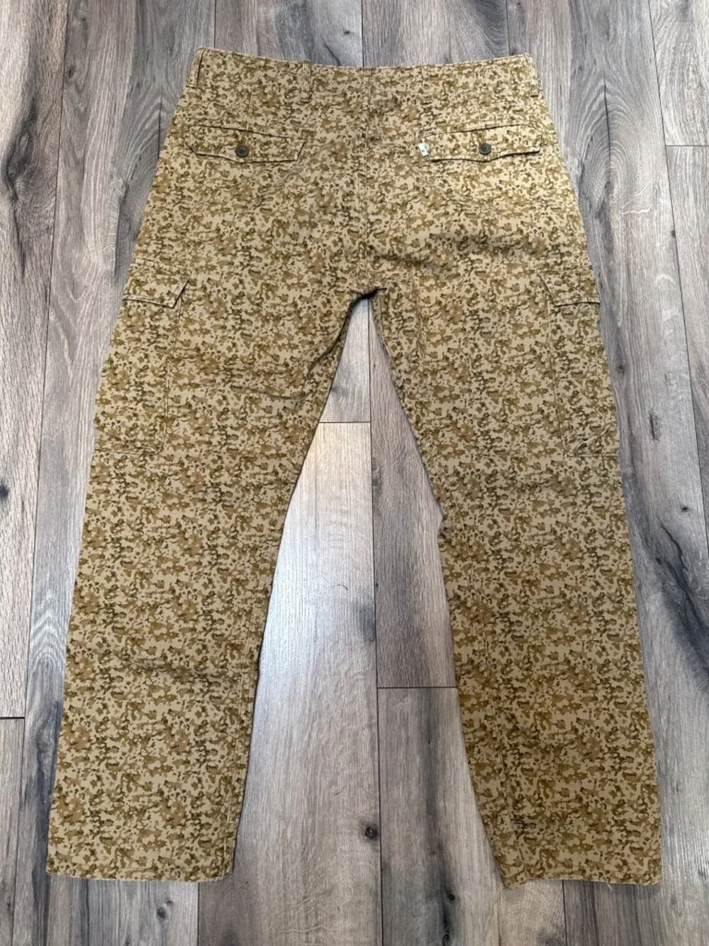 Levi Strauss & Co. Mens Brown Camo Cargo Pants W32 L32 Fits 34x26 Hemmed Cotton